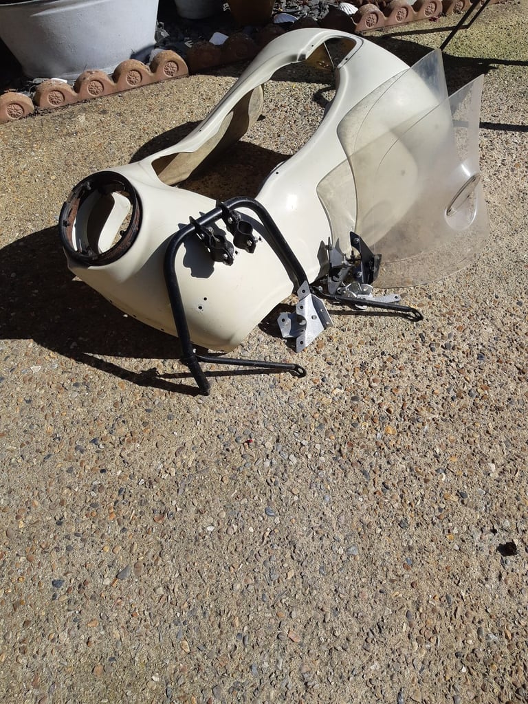 Classic Avon Dolphin Fairing