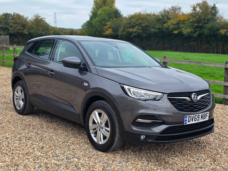 Vauxhall Grandland X SE