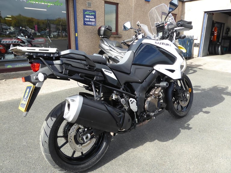 Suzuki DL1050 RQ M0 V Strom - 2020 - 10,779 Miles at Penrith Motorcycles 