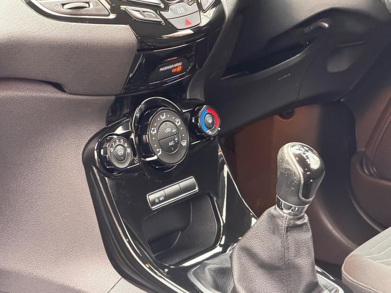 2013 Ford Fiesta 1.0T EcoBoost Zetec Euro 5 (s/s) 3dr HATCHBACK Petrol Manual