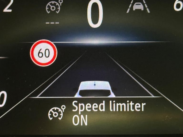 2022 Renault Clio 1.0 TCe Evolution Euro 6 (s/s) 5dr HATCHBACK Petrol Manual