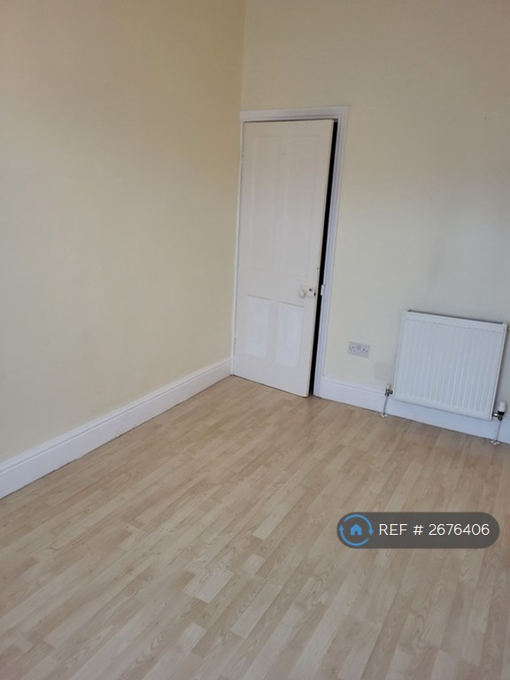 2 bedroom house in Tom Shepley Street, Hyde, SK14 (2 bed) (#2676406)