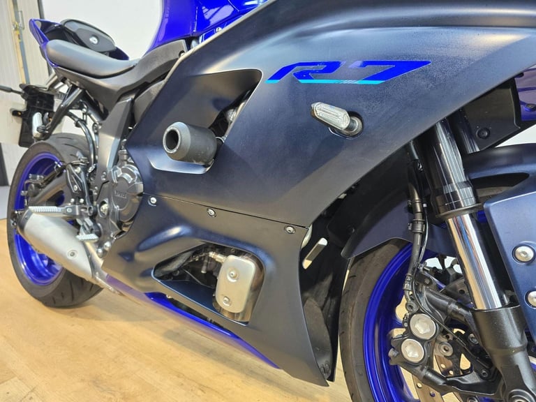 Yamaha R7 700 Blue 2022 - Low Mileage, One Owners, Full Service History, 3 Keys