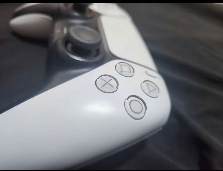 Ps5 slim digital edition 1tb with orginal DualSense controller