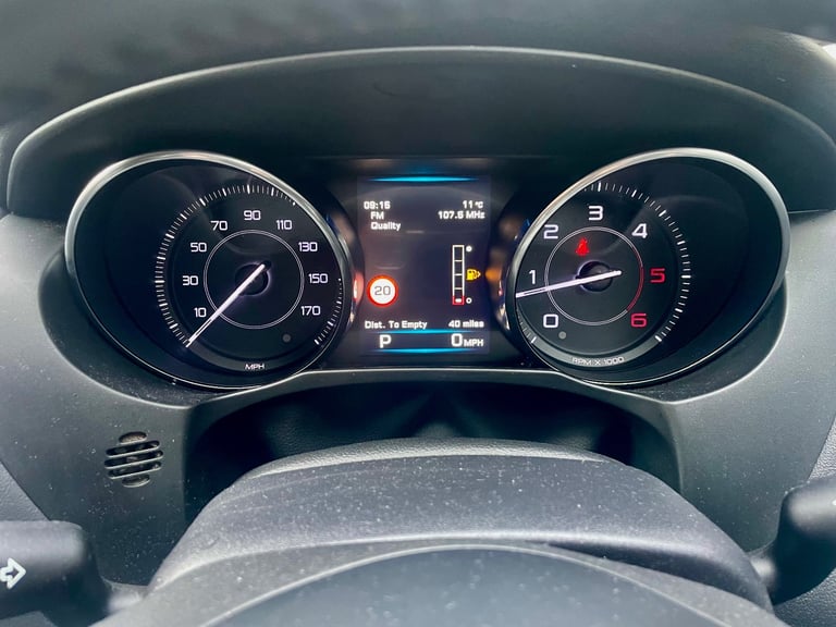 Jaguar xe 2016 Automatic full MOT 