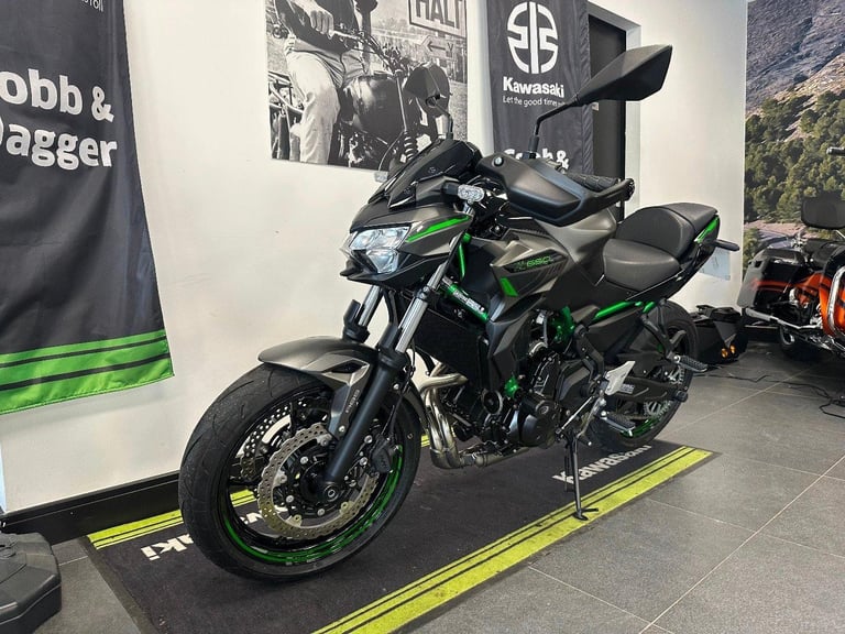KAWASAKI Z650-1 OWNER-TAIL TIDY-RandG BUNGS-KAWASAKI WARRANTY
