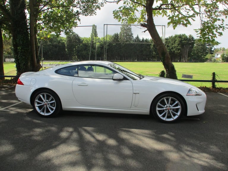 '61' Jaguar XK 5.0 V8 AUTO