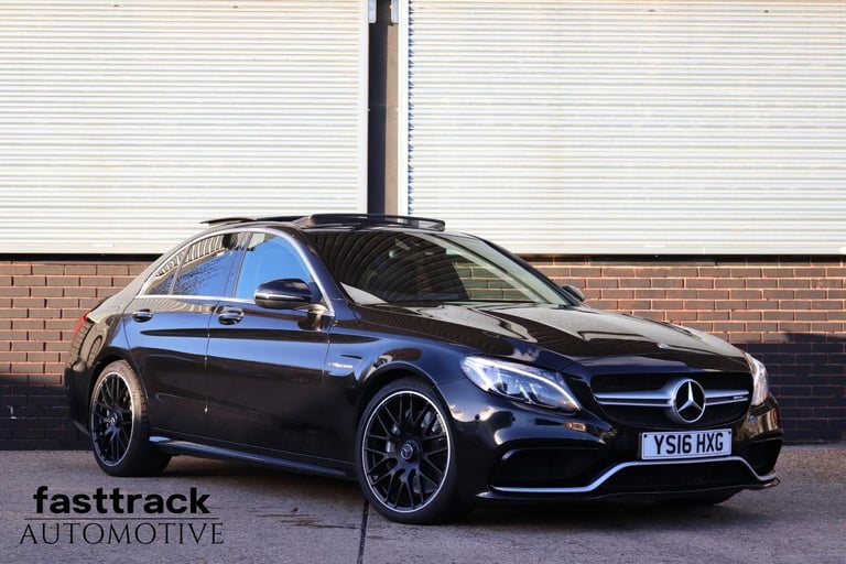 image for Mercedes-Benz C Class 4.0 C63 V8 BiTurbo AMG (Premium) SpdS MCT -1 OWNER - FMBSH