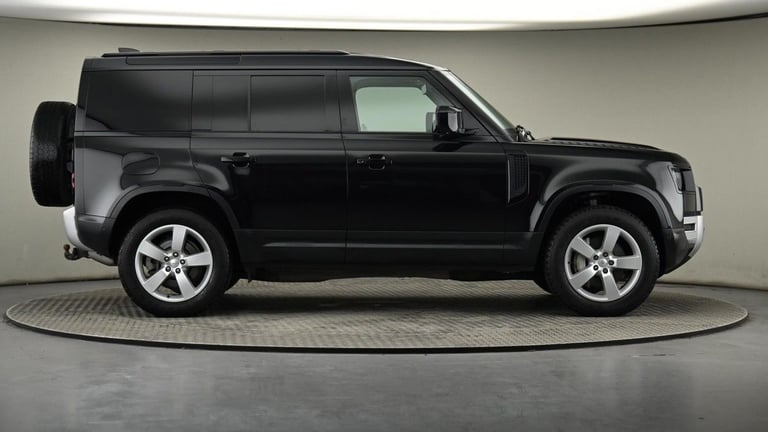 2022 Land Rover Defender 110 3.0 D300 MHEV HSE Hard Top SUV 5dr Diesel Auto 4WD MWB Euro 6 (s/s) ...
