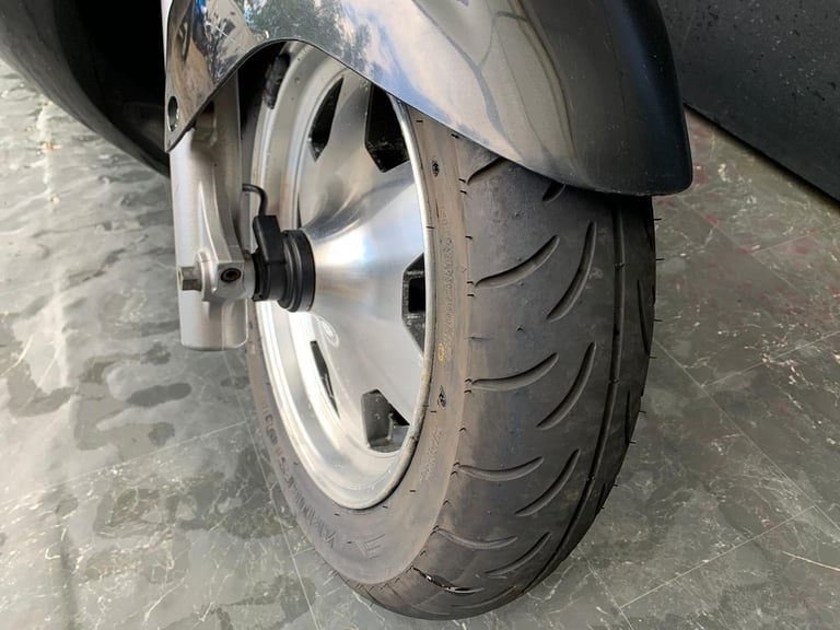 SUZUKI AN 400 X BURGMAN HPI CLEAR PROJECT SCOOTER