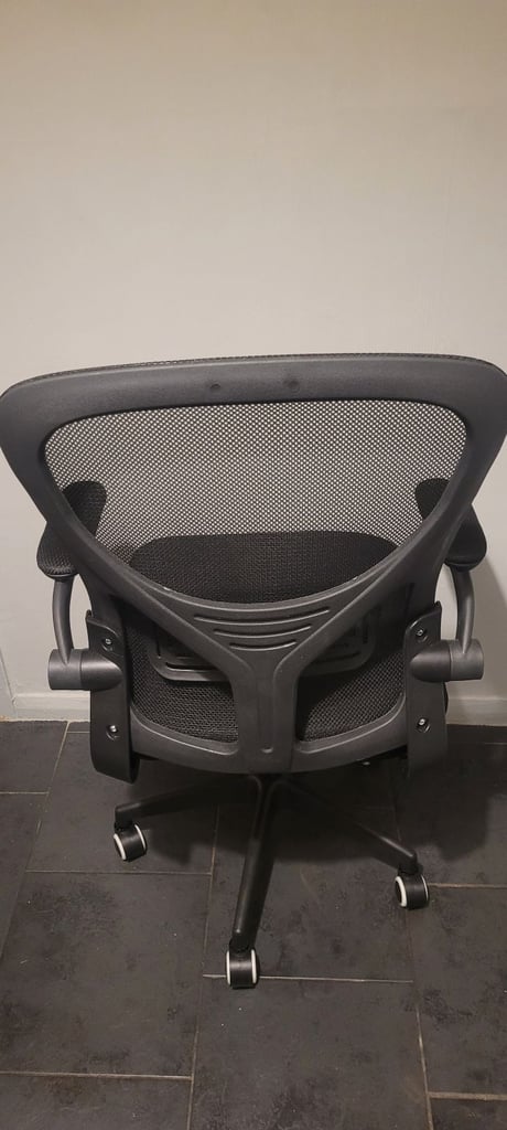 Desk chair 