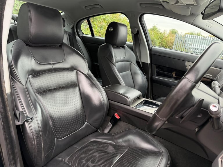 2010 Jaguar XF 3.0d S V6 Premium Luxury Auto Euro 5 4dr SALOON Diesel Automatic