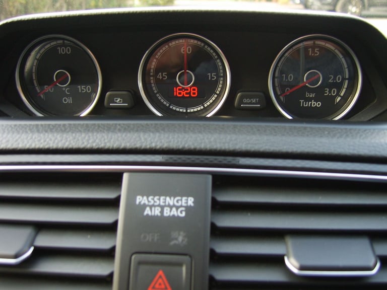 Volkswagen, SCIROCCO, Coupe, 2014, Semi-Auto, 1968 (cc), 2 doors