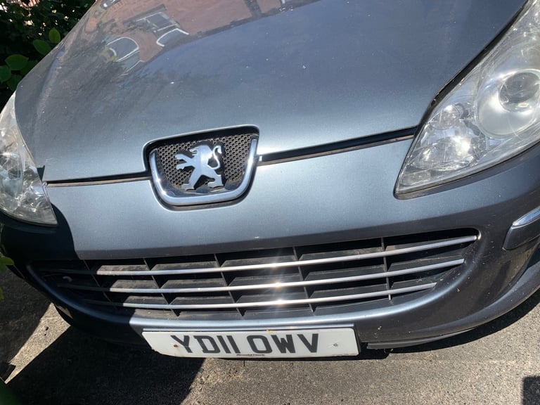 2011 Peugeot 407 2.0 HDi 140 SR Connectnav 5dr ESTATE Diesel Manual