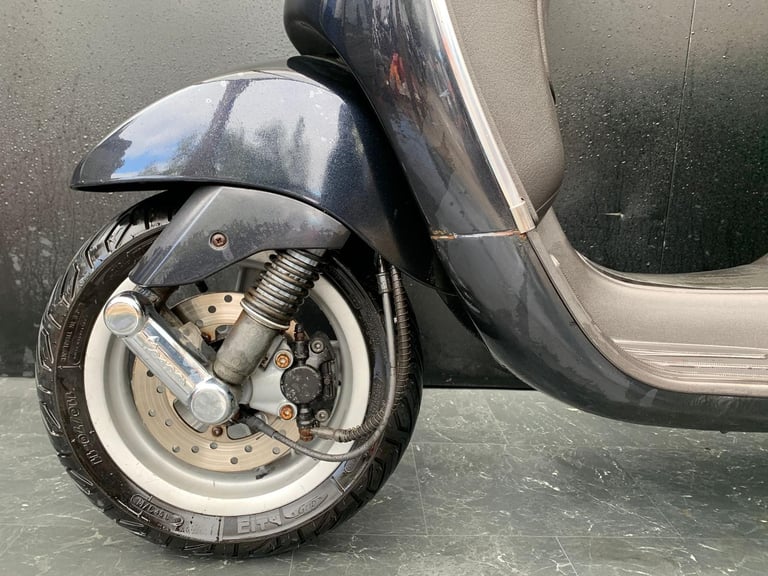 PIAGGIO VESPA LX50 PROJECT SCOOTER 50cc 2 STROKE HPI CLEAR