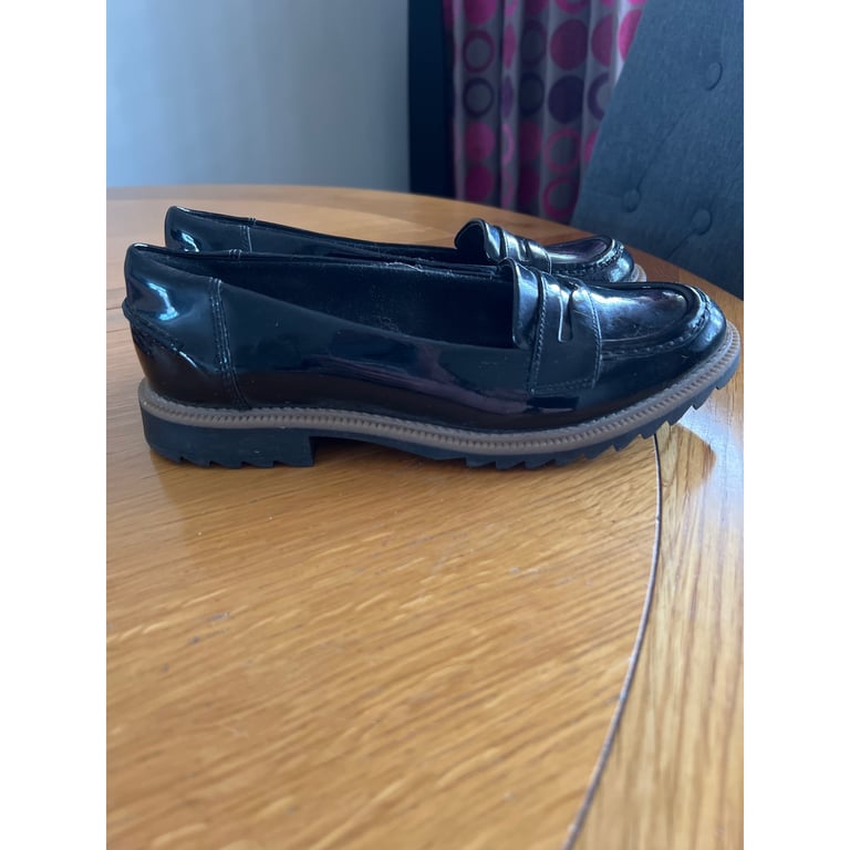 Ladies Black patent shoes | in Wolverhampton, West Midlands | Gumtree