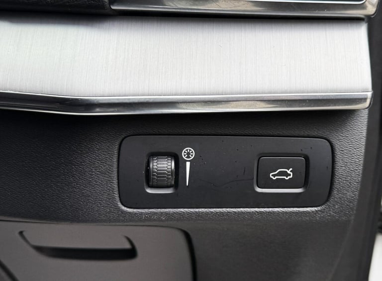 2022 Volvo XC90 2.0 B6 MHEV Inscription Auto 4WD Euro 6 (s/s) 5dr ESTATE PETROL Automatic