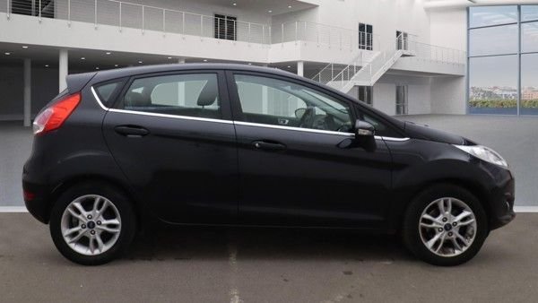 2014 Ford Fiesta 1.25 82 Zetec 5dr HATCHBACK PETROL Manual
