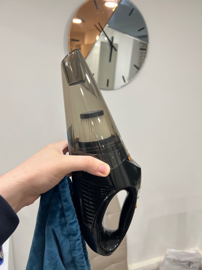 Handheld Vacuum (New)