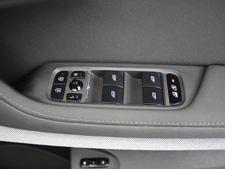 2021 Polestar Polestar 2 165kW 64kWh Standard Range Single motor 5dr Auto Saloon ELECTRIC Automatic