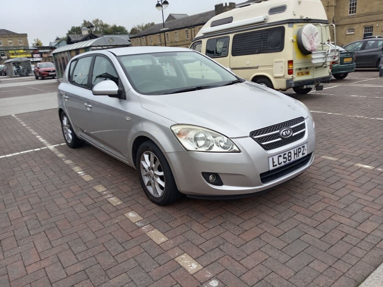 Kia, CEED, Hatchback, 2008, Manual, 1591 (cc), 5 doors