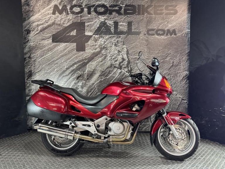 HONDA DEAUVILLE 650 NT 650 V-5