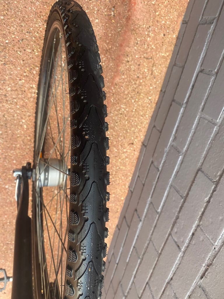 Btwin Original 520 bike - great condition 