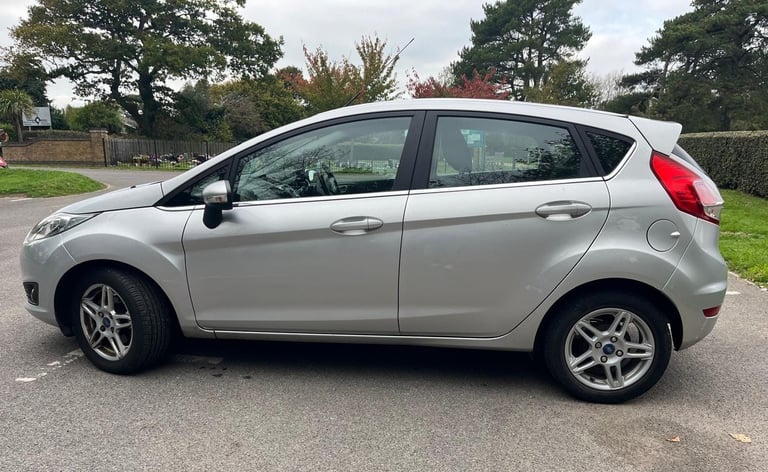 Ford, FIESTA, Hatchback, 2012, Manual, 998 (cc), 5 doors