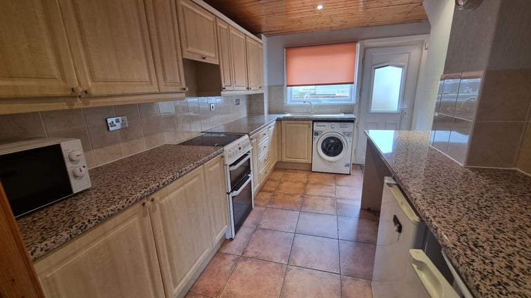Three Bedroom House - Vernon Drive, Linwood