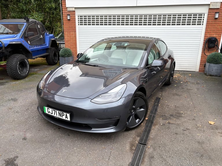 image for 2021 Tesla Model 3 (Dual Motor) Long Range Auto 4WDE 4dr SALOON Electric Automatic