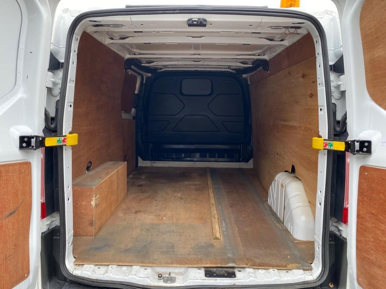 2018 Ford Transit Custom 2.0 300 EcoBlue Panel Van 5dr Diesel Manual L2 H1 Euro 6 (105 ps) PANEL ...