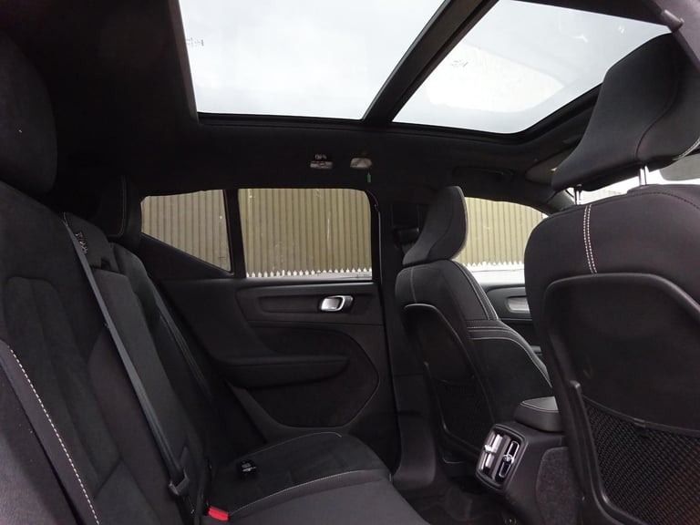 2024 24 REG VOLVO XC40 ULTIMATE B3 AUTO DAMAGED REPAIRABLE SALVAGE