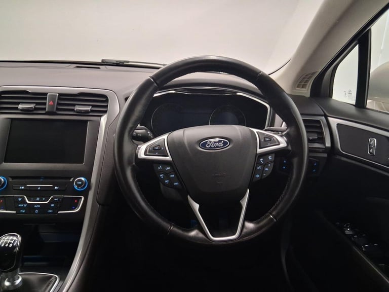 2015 Ford Mondeo 2.0 TDCi Titanium Hatchback 5dr Diesel Manual Euro 6 (s/s) (150 ps) HATCHBACK Di...