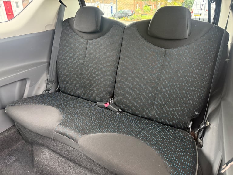 Peugeot, 107, Hatchback, 2010, Manual, 998 (cc), 3 doors
