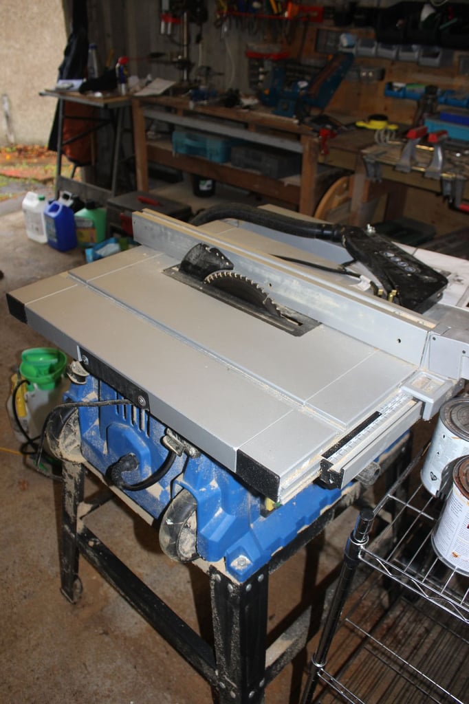 Garage sale of power tools. Drill / electric saw / sander / staple + nail gun / drill / lawn mower