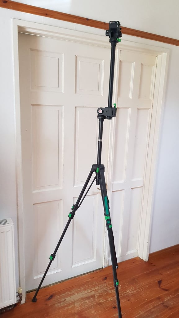 Cullman 2904 Aluminum Camera / Video tripod stand - double mounts - up to 200cm