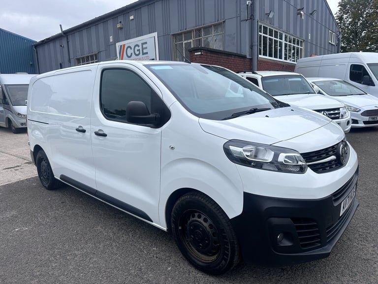 2021 71 VAUXHALL VIVARO 2700 1.5d 120PS Dynamic L1 H1 Van