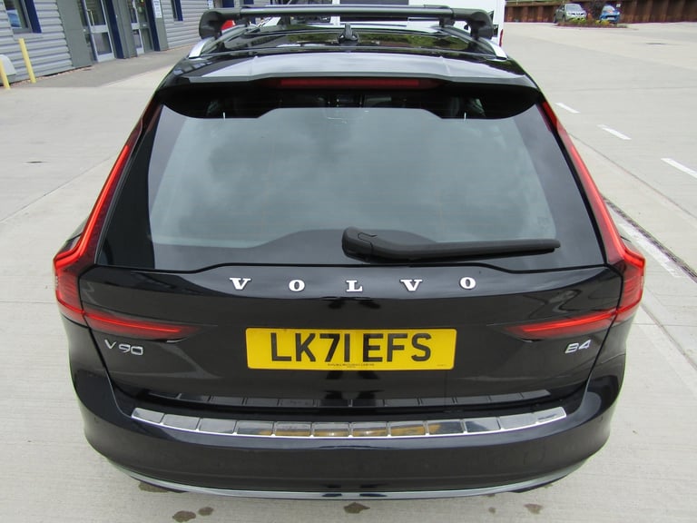 2022 Volvo V90 2.0 B4 MHEV INSCRIPTION AUTO EURO 6 (s/s) ESTATE 5DR PETROL LHD UK REG Estate Petr...