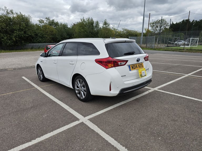 2014 UK TOYOTA AURIS TOURING SPORT HYBRID EXCEL £20 TAX ULEZ ✅