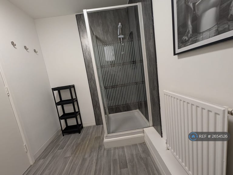 6 bedroom house in Denison Court, Nottingham, NG7 (6 bed) (#2654526)