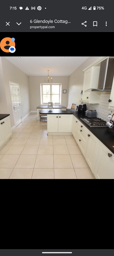 Large double room to rent