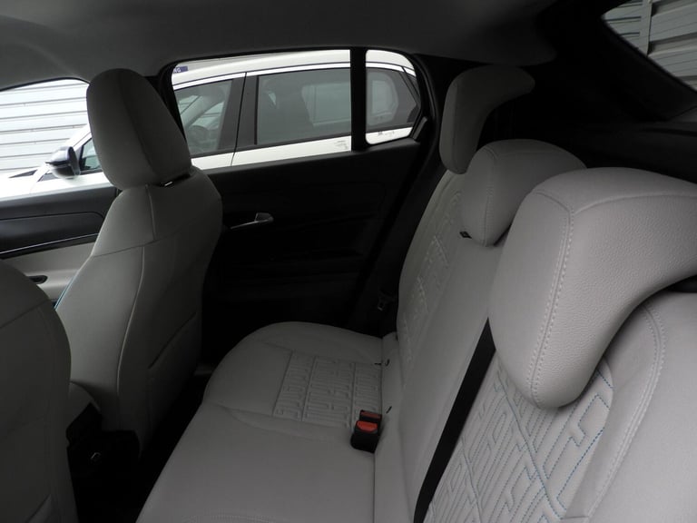  Fiat 600 600 La Prima 1.2 100hp Hybrid Edct-6 Petrol/Electric Hybrid Automatic