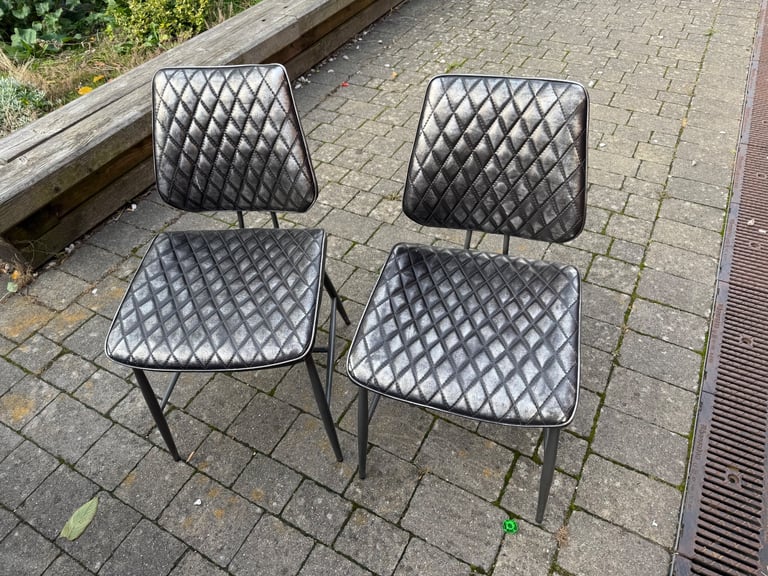 image for Laura Ashley dinning room chairs 