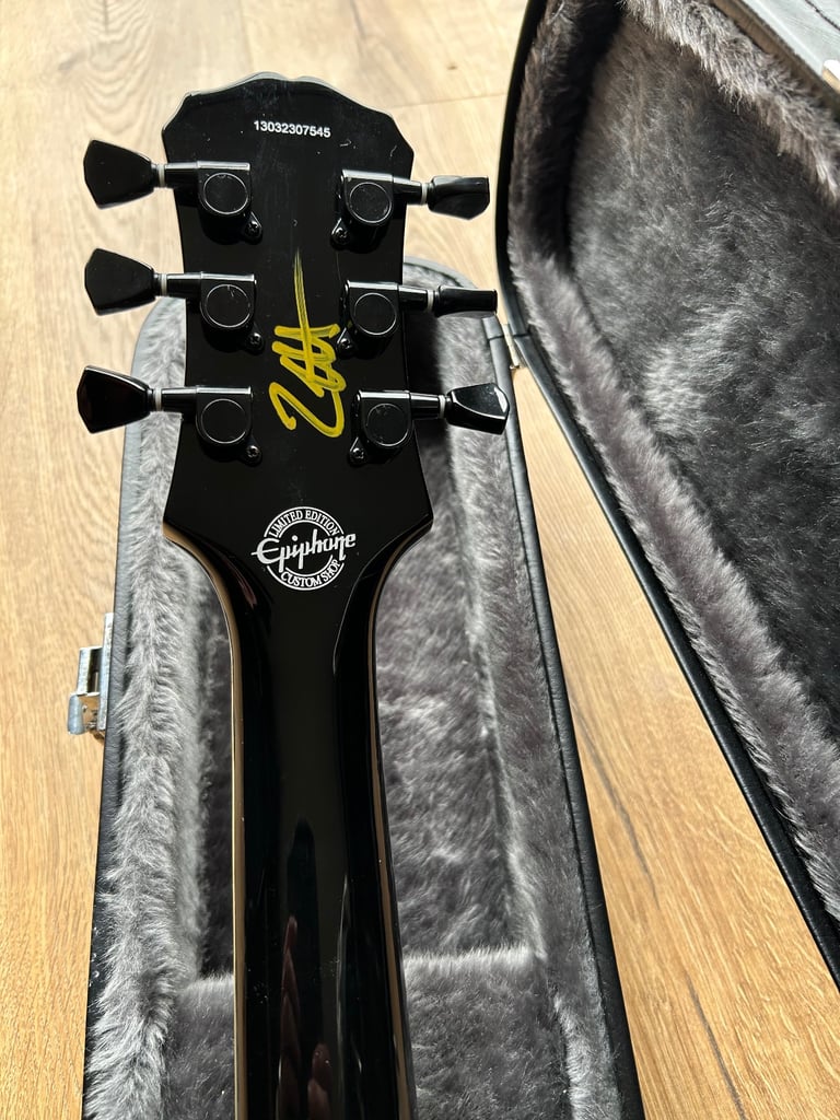 Epiphone les Paul custom Matt heafy signature & hard case 