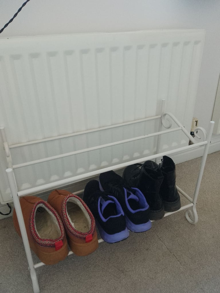 image for White metal shoe rack 