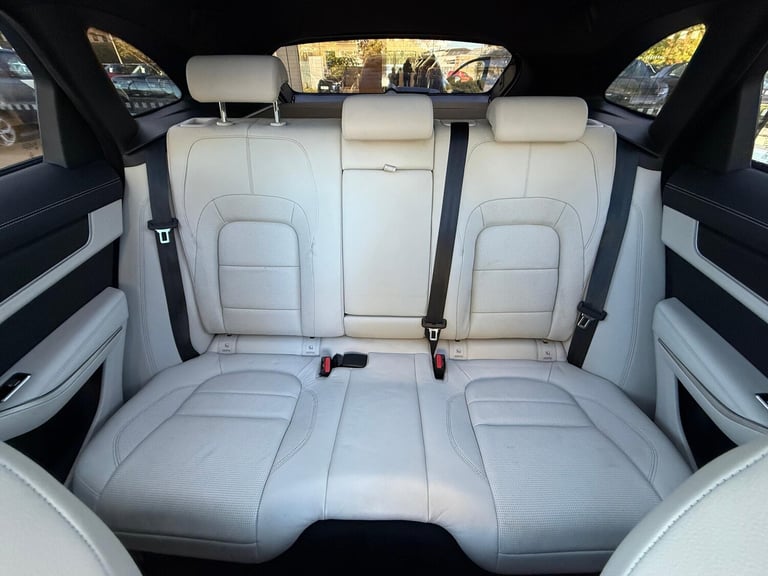 2022 Jaguar F-Pace 2.0 P250i R-Dynamic Black SUV 5dr Petrol Auto AWD Euro 6 (s/s) (250 ps) ESTATE...