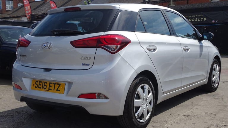 HYUNDAI I20 1.2 Blue Drive S Silver Manual Petrol 2016