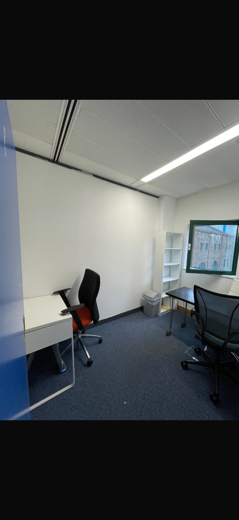 image for 2x small rooms available now in E14 9RP 