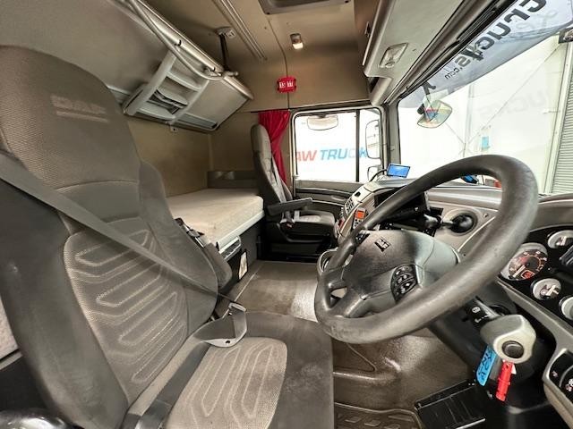 DAF XF105 460 4x2 Space Cab Tractor Unit
