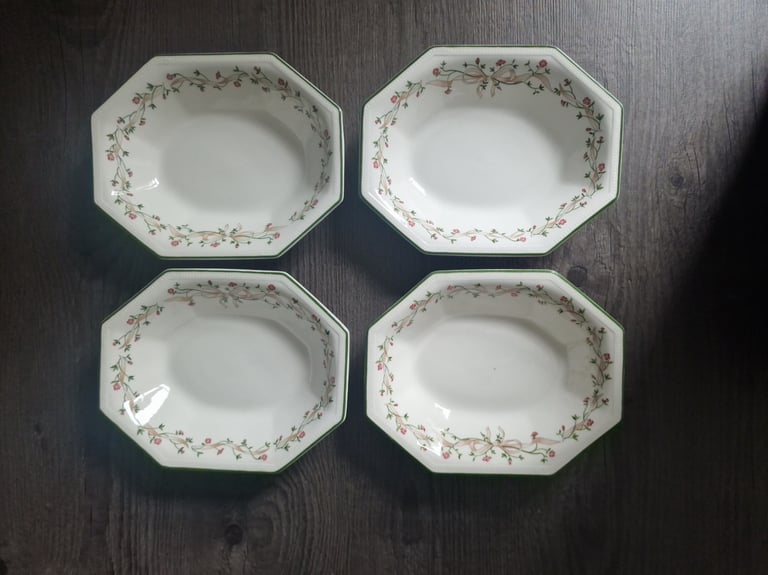image for Eternal Beau Pasta Dishes x4